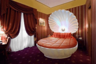 Screenshot of the application Romantic Bedroom Ideas - #4