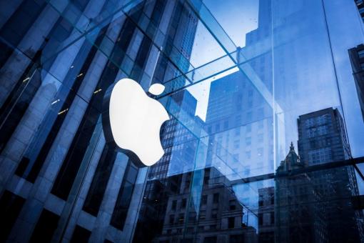 Second-generation iPhone SE smartphones may be unveiled in May