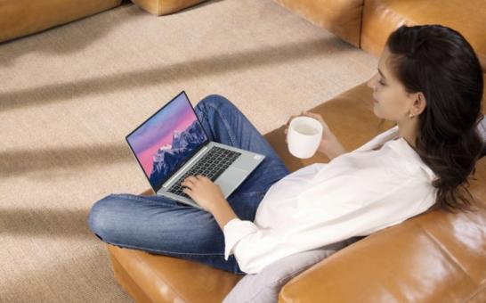 Redmi unveiled a "frameless" laptop